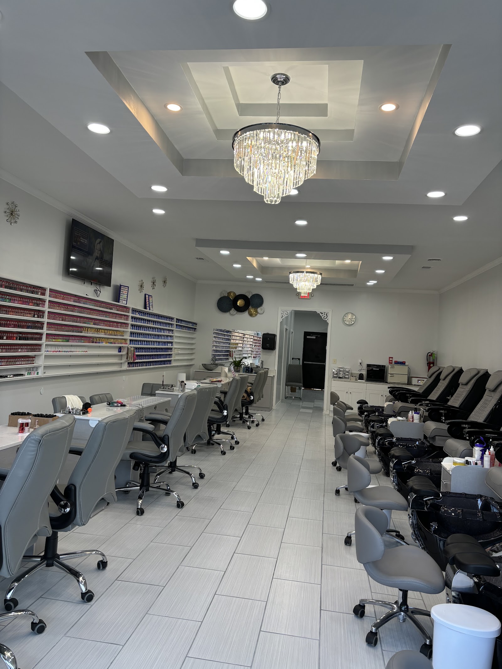 LA Nails Unlimited Yampa St nail photo 6